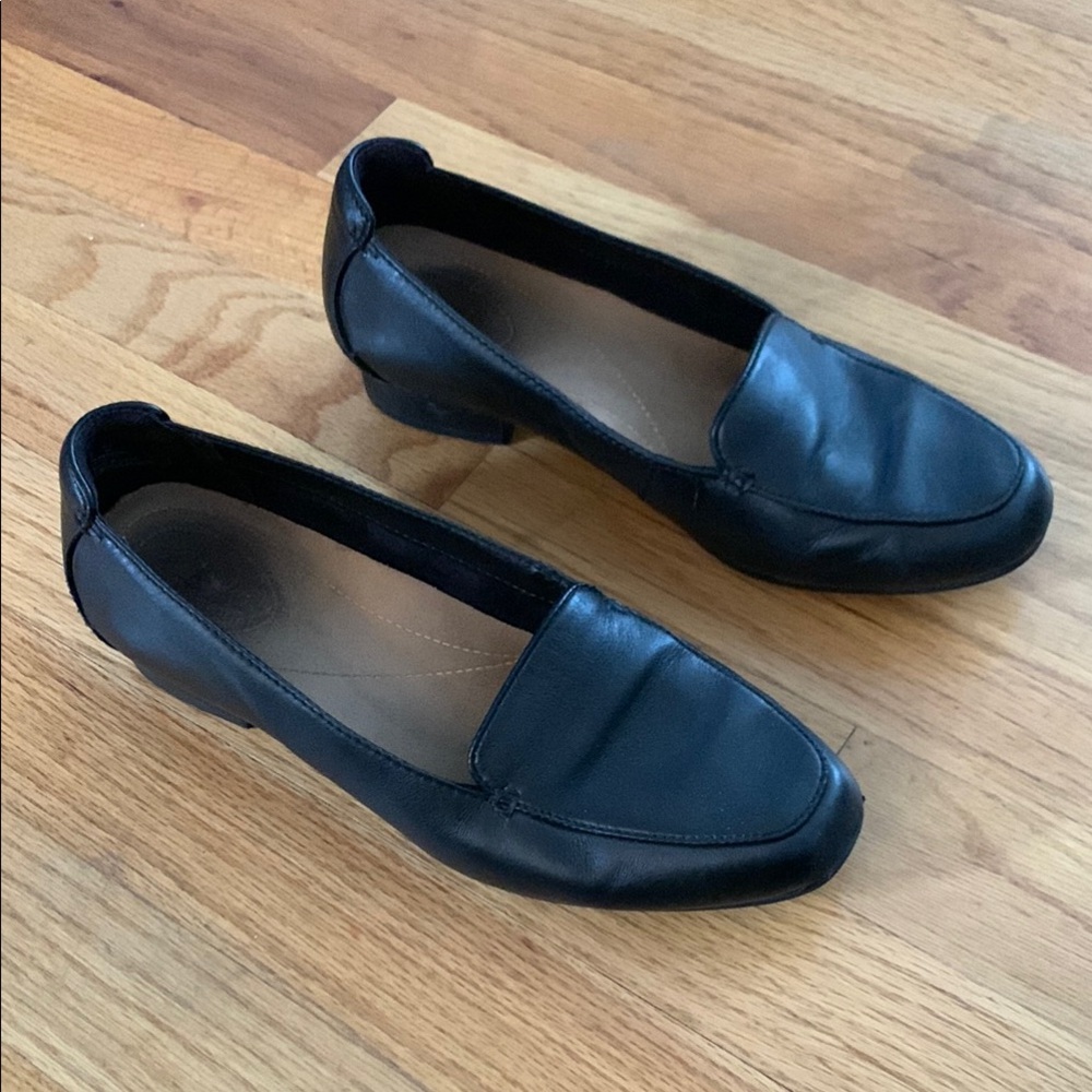 Clarks Classic Black Women's Loafers